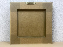 Carregar imagem no visualizador da galeria, Quadro com Pintura Naif, com Moldura de Madeira, Pintura em Azulejo, Arte Naif, pintado à Mão, Decoração, Edição limitada, Pequeno 24x24cm