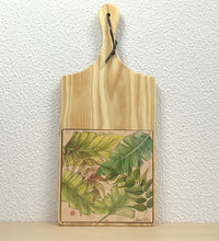 Carregar imagem no visualizador da galeria, Tábua de Madeira com Azulejo 50x22cm