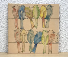 Carregar imagem no visualizador da galeria, Azulejo 20cm, pintado à mão, tema varal de pássaros, colorido, quadro decorativo, para penduarar, art, cerâmica