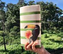 Carregar imagem no visualizador da galeria, Jarra de Cerâmica tropical Tucano 28cm