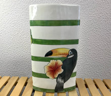 Carregar imagem no visualizador da galeria, Jarra de Cerâmica tropical Tucano 28cm