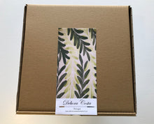 Carregar imagem no visualizador da galeria, Quadro Azulejo Andorinha, Folhagem/Esperaça - 24x24cm