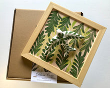 Carregar imagem no visualizador da galeria, Quadro Azulejo Andorinha, Folhagem - 24x24cm