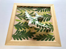 Carregar imagem no visualizador da galeria, Quadro Azulejo Andorinha, Folhagem - 24x24cm