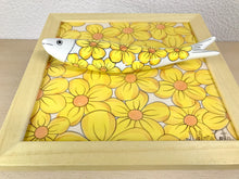 Carregar imagem no visualizador da galeria, Quadro Azulejo Sardinha, Margaridas - 24x24cm