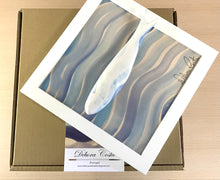 Carregar imagem no visualizador da galeria, Quadro Azulejo Sardinha, leveza do mar, simples assim - 24x24cm