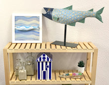Carregar imagem no visualizador da galeria, Quadro Azulejo Sardinha, Leveza do mar - 24x24cm