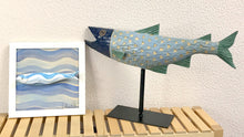 Carregar imagem no visualizador da galeria, Quadro Azulejo Sardinha, Leveza do mar - 24x24cm