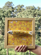 Carregar imagem no visualizador da galeria, Quadro Azulejo Sardinha, Margaridas - 24x24cm