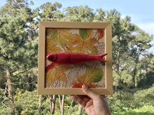 Carregar imagem no visualizador da galeria, Quadro Azulejo Sardinha, Outono vermelho- 24x24cm