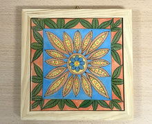 Carregar imagem no visualizador da galeria, Quadro de azulejo Clássico, pintado á mão, com moldura de madeira