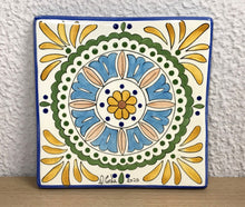 Carregar imagem no visualizador da galeria, Azulejo 15cm, pintado à mão, Azulejo clássico, quadro decorativo, para penduarar, art em azulejo, cerâmica
