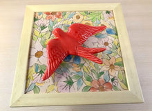 Carregar imagem no visualizador da galeria, Quadro Azulejo Andorinha, Floral colorido - 24x24cm