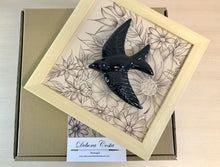Carregar imagem no visualizador da galeria, Quadro Azulejo Andorinha,  Floral Filetado - 24x24cm