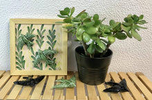 Carregar imagem no visualizador da galeria, Quadro Azulejo e Andorinhas,Folhagem- 24x24cm