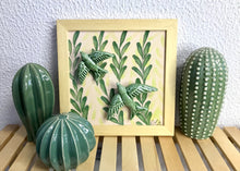 Carregar imagem no visualizador da galeria, Quadro Azulejo e Andorinhas,Folhagem- 24x24cm