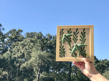 Carregar imagem no visualizador da galeria, Quadro Azulejo e Andorinhas,Folhagem- 24x24cm