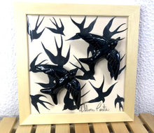 Carregar imagem no visualizador da galeria, Quadro Azulejo e Andorinhas, Tradicional Preto- 24x24cm
