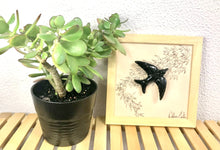 Carregar imagem no visualizador da galeria, Quadro Azulejo Andorinha, Revoada - 24x24cm