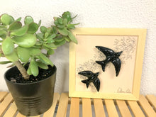 Carregar imagem no visualizador da galeria, Quadro Azulejo e Andorinhas, Revoada - 24x24cm