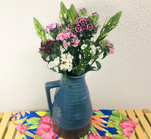 Carregar imagem no visualizador da galeria, Jarro de Cerâmica 16x25cm (Castanho e Azul Acinzentado)