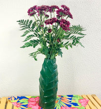 Carregar imagem no visualizador da galeria, Vaso de Flor - Folha/Verde - 12X29CM