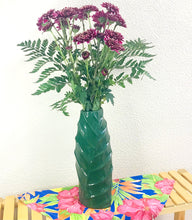 Carregar imagem no visualizador da galeria, Vaso de Flor - Folha/Verde - 12X29CM