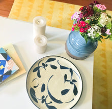 Carregar imagem no visualizador da galeria, jarro de Cerâmica 19x17cm (Castanho e Azul Acinzentado)