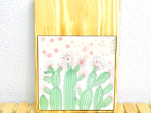 Carregar imagem no visualizador da galeria, Tábua de Madeira com Azulejo 50x22cm