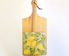 Carregar imagem no visualizador da galeria, Tábua de Madeira com Azulejo 50x22cm