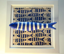Carregar imagem no visualizador da galeria, Quadro Azulejo Sardinha, Listrado/Azul - 24x24cm
