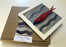 Carregar imagem no visualizador da galeria, Quadro Azulejo Sardinha, ondas do Mar/ Azul e Vermelho - 24x24cm
