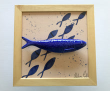 Carregar imagem no visualizador da galeria, Quadro Azulejo Sardinha, Cardume/Azul - 24x24cm
