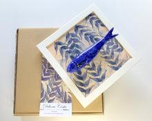 Carregar imagem no visualizador da galeria, Quadro Azulejo Sardinha, Folhagem Azul/Efeito - Respingo Amarelo - 24x24cm
