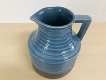 Carregar imagem no visualizador da galeria, jarro de Cerâmica 19x17cm (Castanho e Azul Acinzentado)
